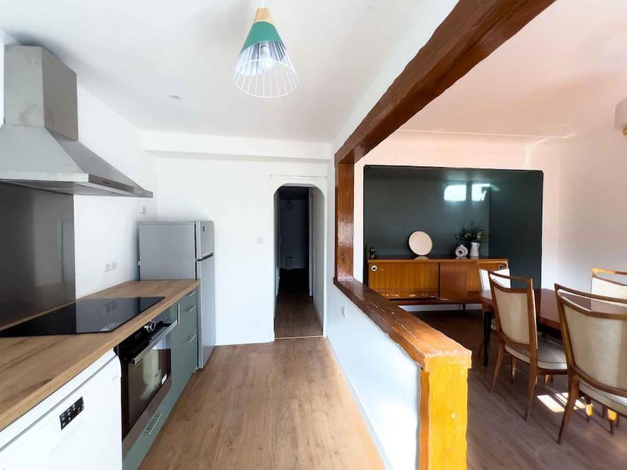 Maison Semi-Troglodyte Avec 4 Velos Rochecorbon Eksteriør billede